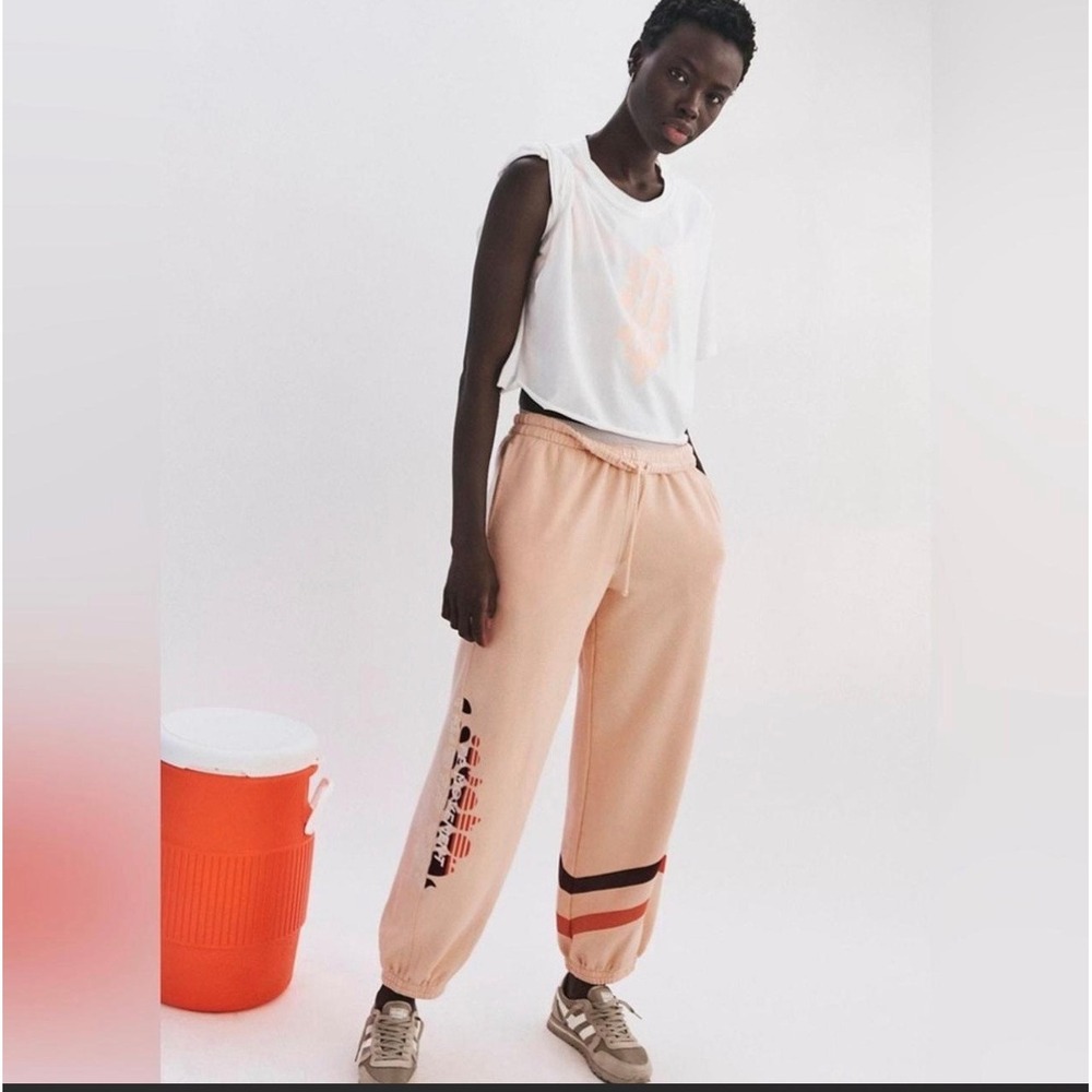 Free People Movement All Star Logo Jogger Sweatpants Women Medium‎ Peach